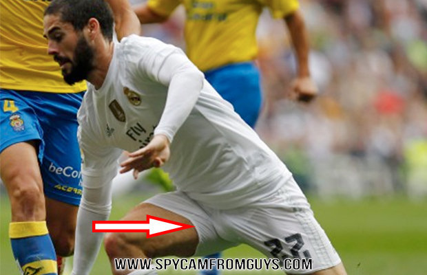spanish footballer isco big bulge - Spycamfromguys, hidden cams spying on  men