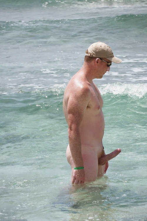 Black Cock Shock Nude Beach - Candid nude man big cock hard erection beach naked - Porn ...