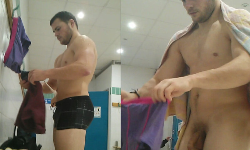 800px x 480px - Naked guys caught fucking in locker room - Porno photo