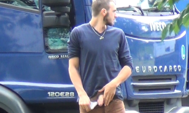 Big Dick Truckers - Young trucker with huge cock caught peeing - Spycamfromguys, hidden cams  spying on men